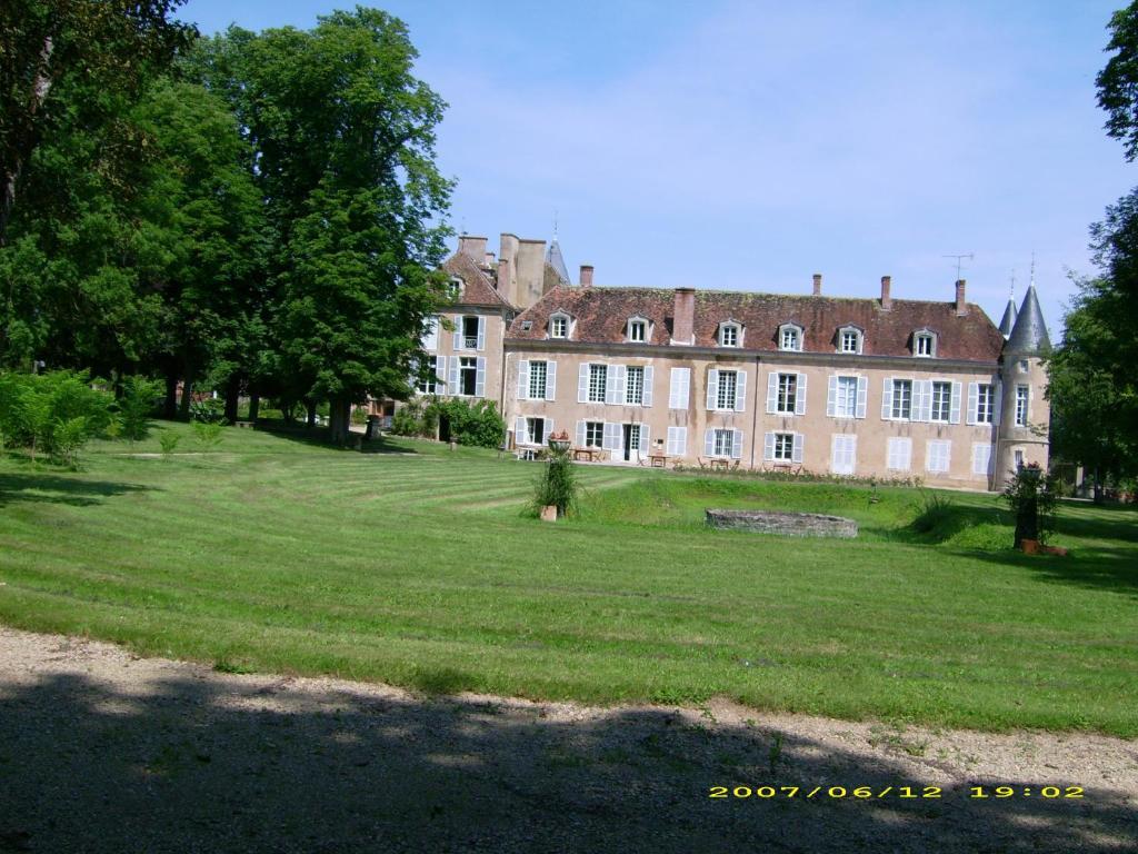 Château d'Island Vézelay Pontaubert Bagian luar foto
